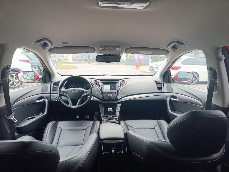 NOWA LOKALIZACJA HYUNDAI I40 1,6 CRDI 136 KM Full Opcja Nioski Przebieg Gwarancja 16