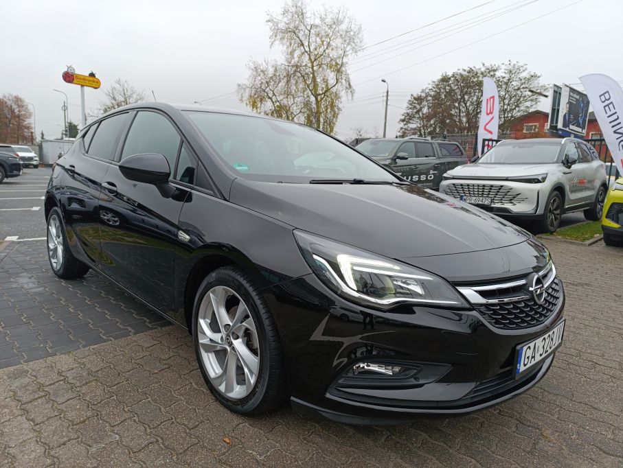 Opel Astra V 1,4 Turbo 125KM, 5dr, niski przebieg 5