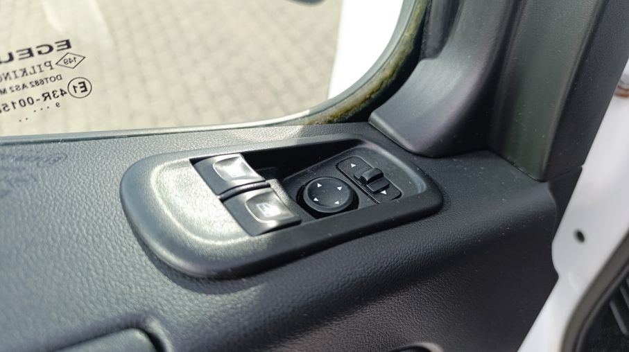 Nissan NV400 2.3dci L3H2 Navi Kamera Climatronic Niski Przebieg Vat23 11