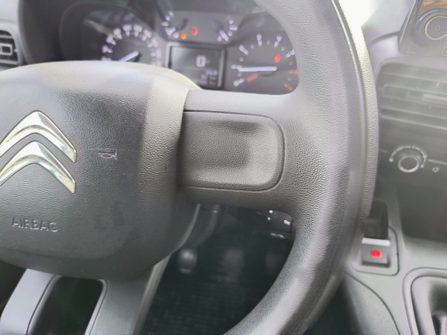 NOWA LOKALIZACJA Citroen Berlingo 1.5 hdi Niski Przebieg Nowy rozrząd Gwarancja Vat23% 17