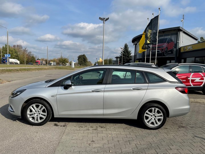 Opel Astra V Kombi 1.4T 125KM - 58900 PLN. 101368 km
