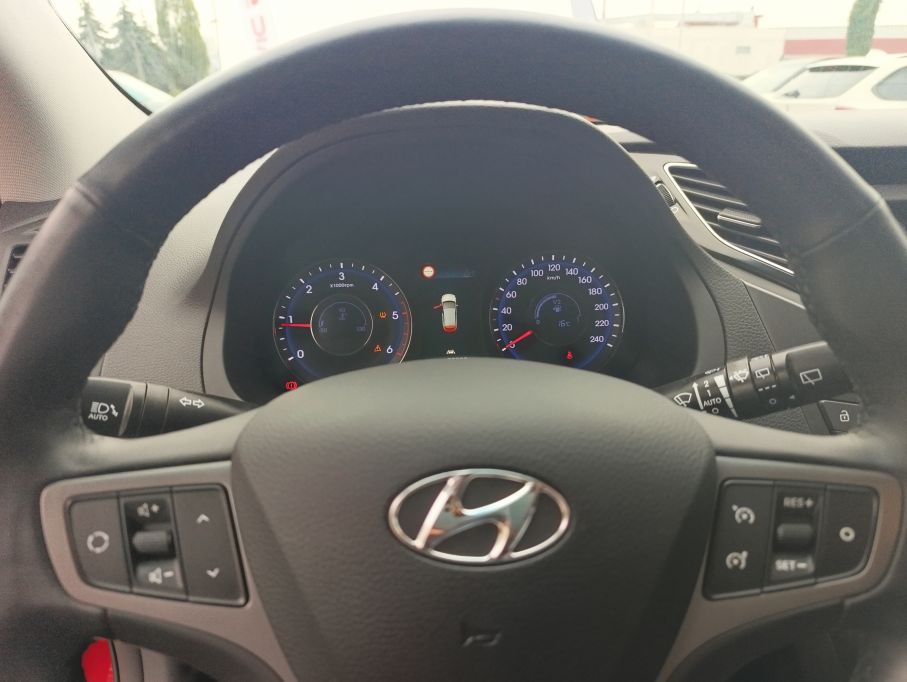 NOWA LOKALIZACJA HYUNDAI I40 1,6 CRDI 136 KM Full Opcja Nioski Przebieg Gwarancja 21