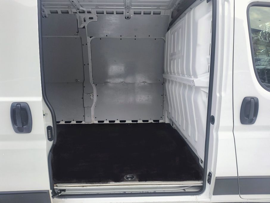 NOWA LOKALIZACJA Peugeot Boxer 335 2.2 HDI 165KM L3H2 Premium Salon PL Vat23% 17