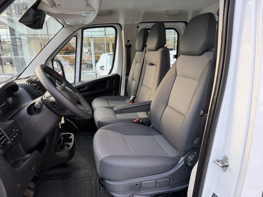 Peugeot Boxer L4 Brygadówka, 2,2 HDI 140KM, 7 osób, kamera cofania, jak nowy 21