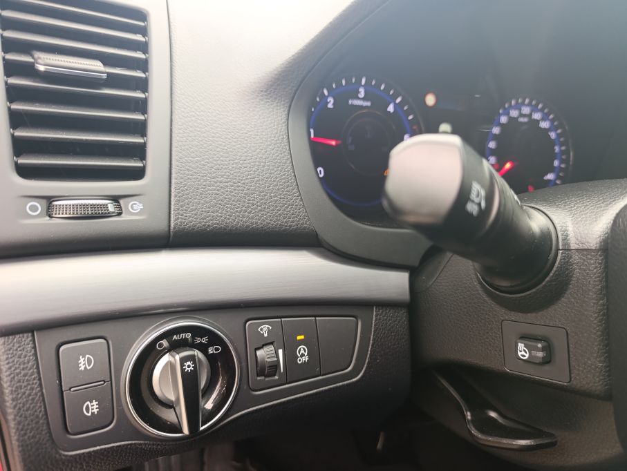 NOWA LOKALIZACJA HYUNDAI I40 1,6 CRDI 136 KM Full Opcja Nioski Przebieg Gwarancja 22