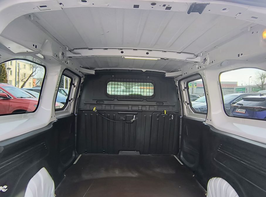 NOWA LOKALIZACJA Citroen Berlingo 1.5 hdi Niski Przebieg Nowy rozrząd Gwarancja Vat23% 22