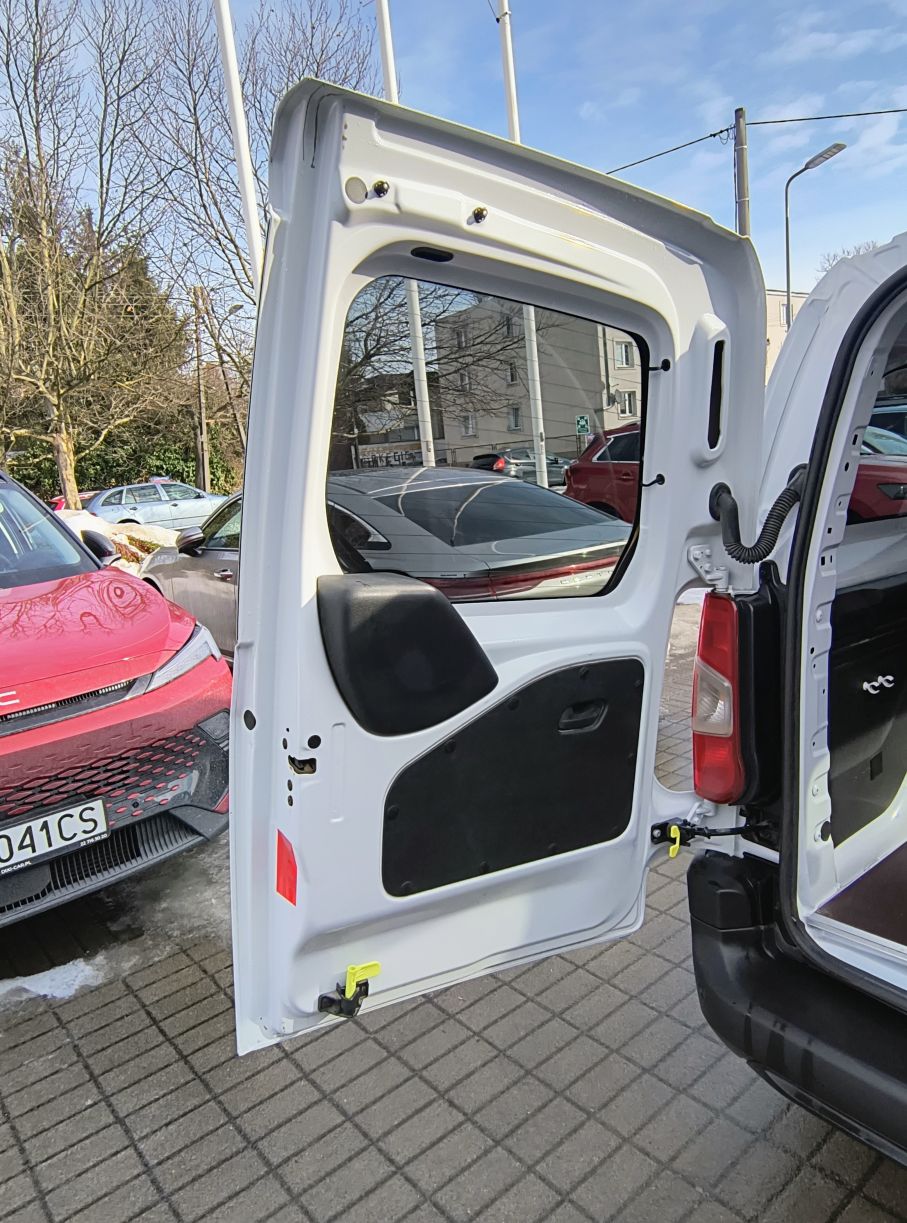 NOWA LOKALIZACJA Citroen Berlingo 1.5 hdi Niski Przebieg Nowy rozrząd Gwarancja Vat23% 23