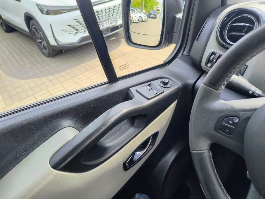 Renault Trafic  L2H1 1,6 CDTI 125 KM    18