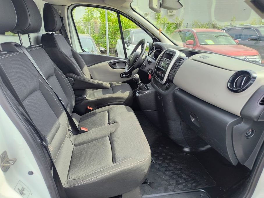 Renault Trafic  L2H1 1,6 CDTI 125 KM    25