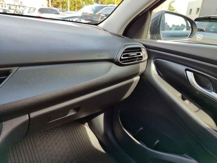 Hyundai i30 1.5 110KM Salon PL Bogata Opcja Bezwypadkowy Gwarancja Fabryczna 18