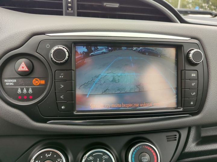 Toyota Yaris 1.3 benzyna Kamera Niski Przebieg Gwarancja 21