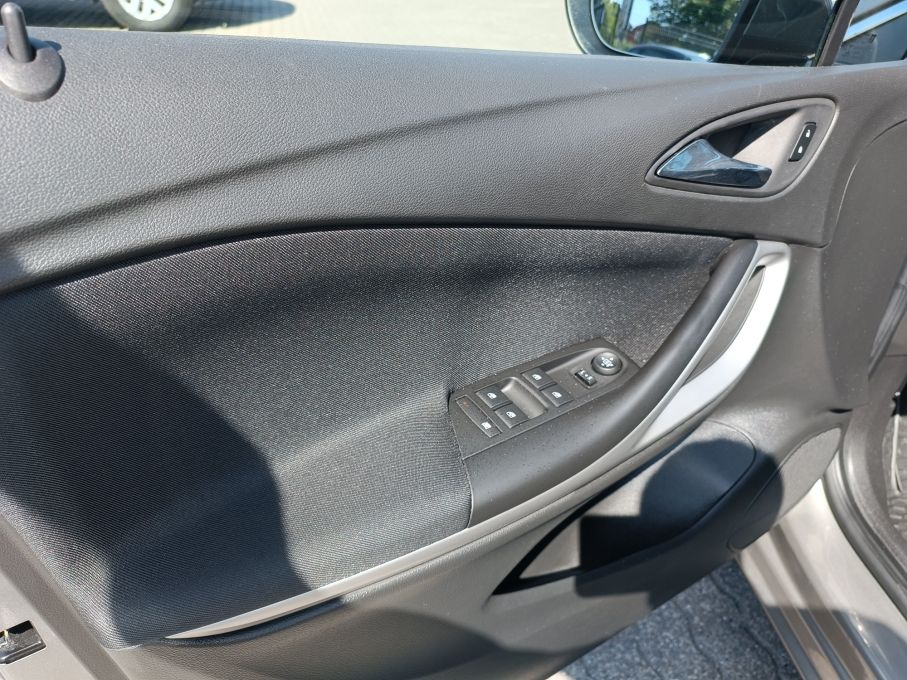 Opel Astra V 1.4T  Niski Przebieg Serwis ASO Gwarancja Salon PL 11