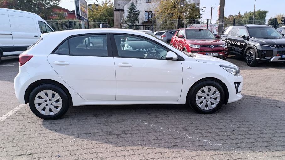 KIA RIO 1,2 benzyna 84 KM Salon Gwarancja Vat23% 5