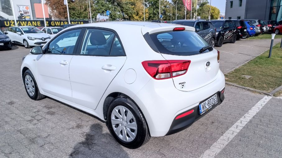 KIA RIO 1,2 benzyna 84 KM Salon Gwarancja Vat23% 8