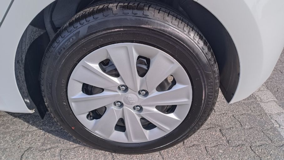 KIA RIO 1,2 benzyna 84 KM Salon Gwarancja Vat23% 9