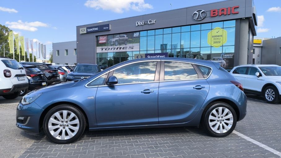 Opel Astra IV 1.4T 140KM Salon PL Xenon Navi kamera Lift rej2014 Automat 3