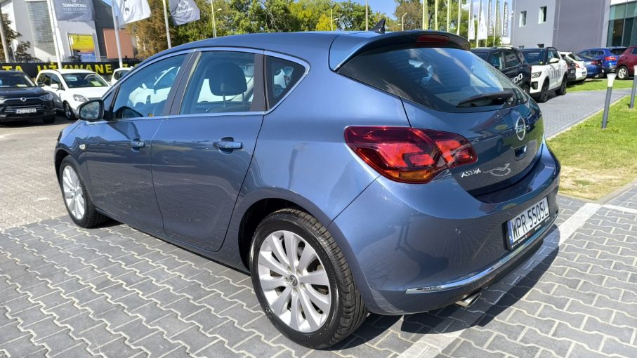 Opel Astra IV 1.4T 140KM Salon PL Xenon Navi kamera Lift rej2014 Automat 10