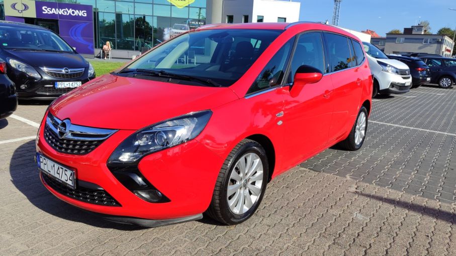 Opel Zafira C 1.4T 140 kM Xenon Navi Bogata opcja serwis ASO Gwarancja 4