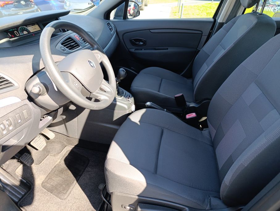 Renault Scenic 1,6 benzyna 110KM, Navi, klima 11