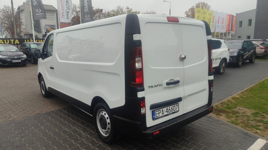 Renault Trafic L2H1 2,0 DCI 120KM Bezwypadkowy Vat23% 8