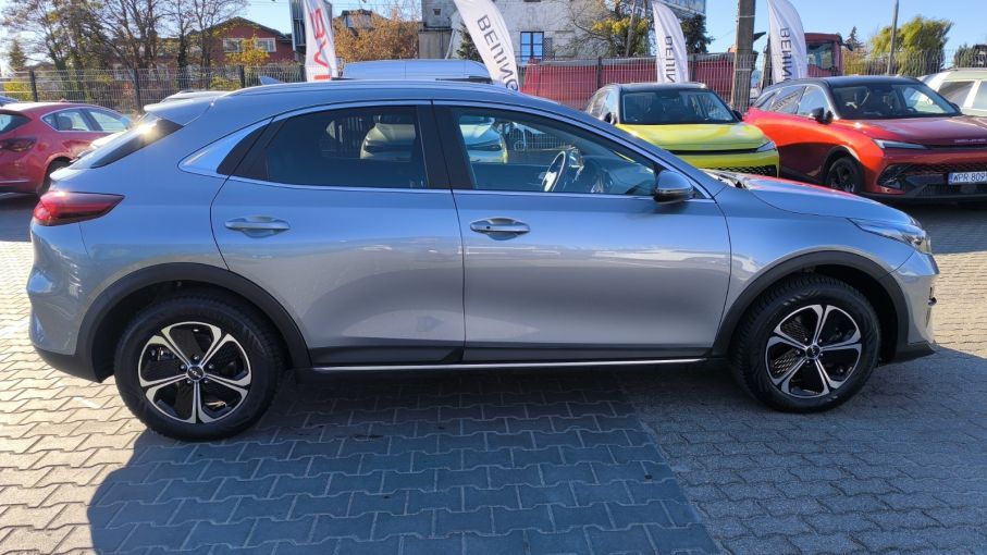 Kia Xceed 1,6 GDI PHEV, Business Line, jak nowy, pakiet zimowy, kamera, VAT23% 6