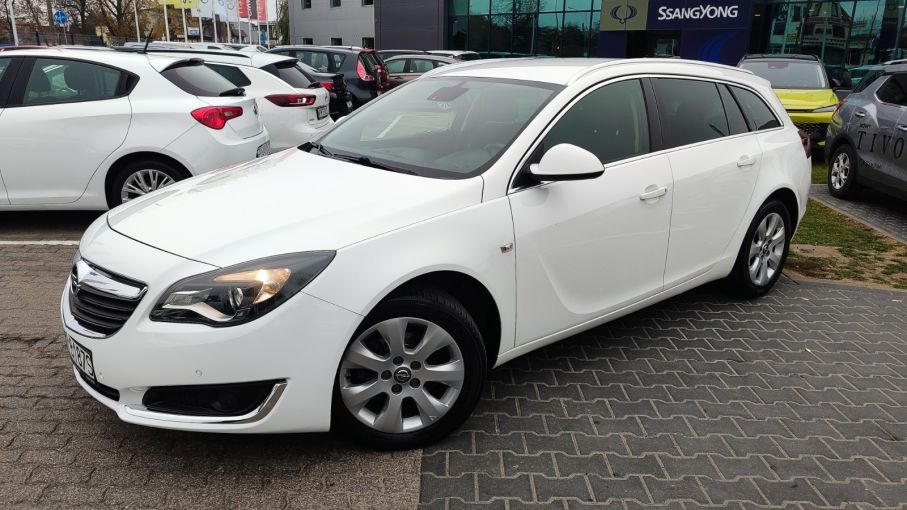 OPEL INSIGNIA SPORTS TOURER 1,6 CDTI 136 KM  2