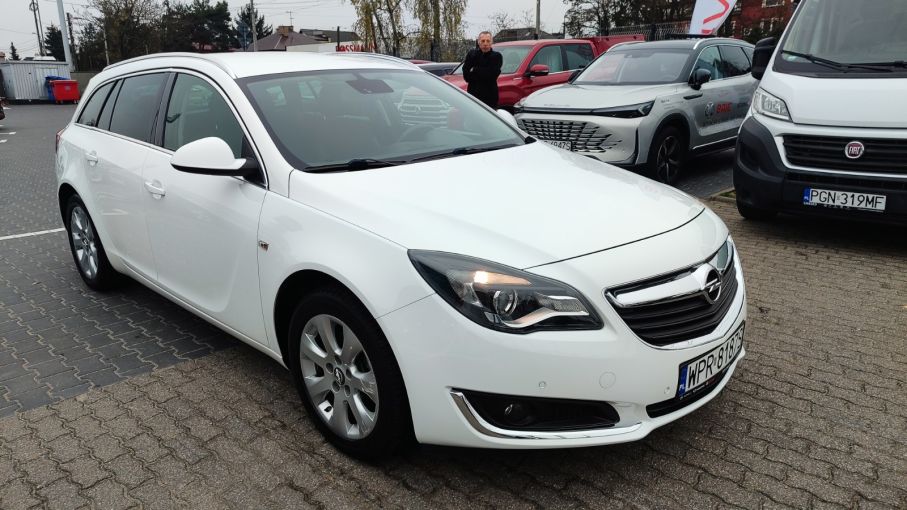 OPEL INSIGNIA SPORTS TOURER 1,6 CDTI 136 KM  6