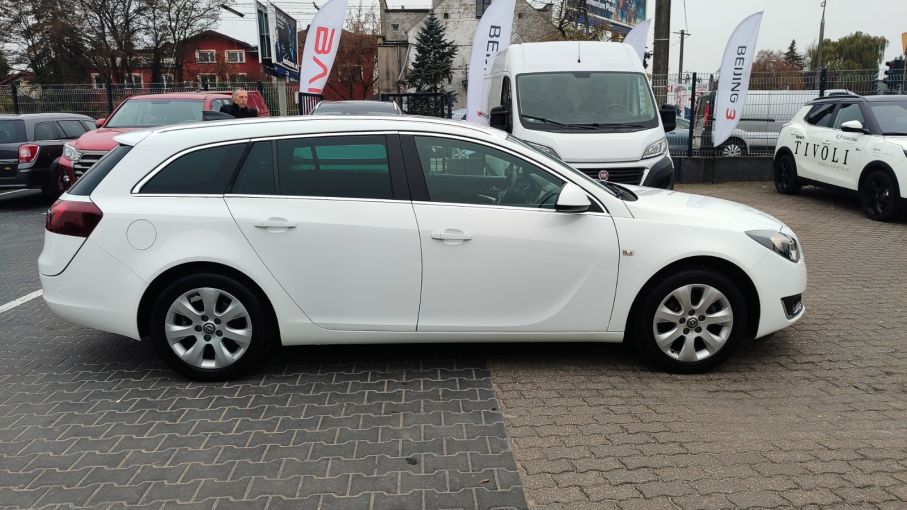 OPEL INSIGNIA SPORTS TOURER 1,6 CDTI 136 KM  7