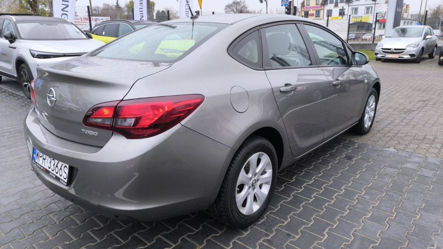 Opel Astra IV 1,4 Turbo 140KM, 4dr, Salon PL 7