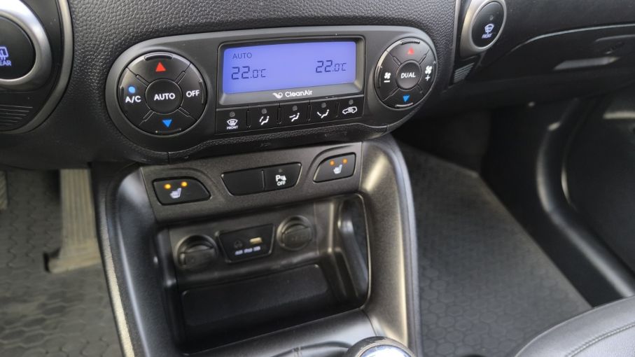 Hyundai IX35 1,6 benzyna 135KM, podgrzewane fotele, kamera, navi, salon PL 18