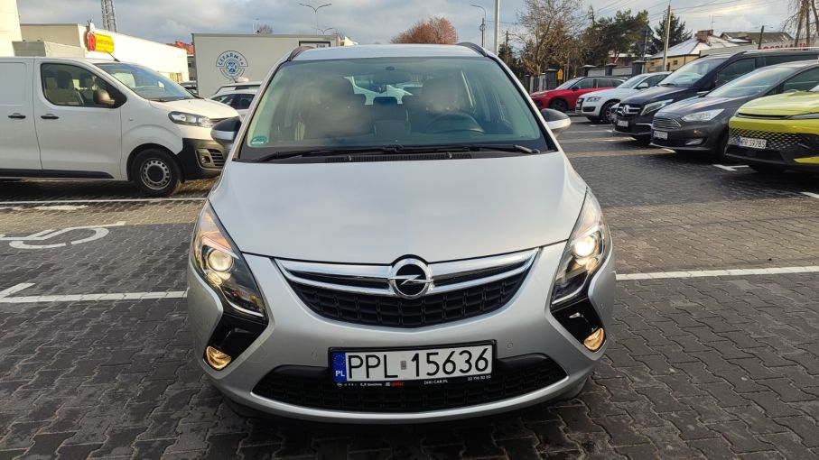 Opel Zafira 1,4T 140 KM 7-mio osobowa Navi Pakiet Zimowy 7-mio osobowa 5