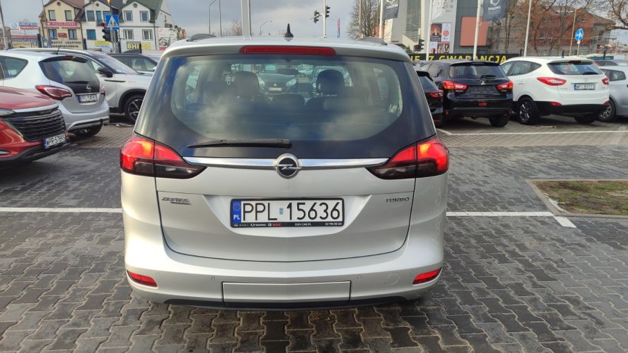 Opel Zafira 1,4T 140 KM 7-mio osobowa Navi Pakiet Zimowy 7-mio osobowa 9