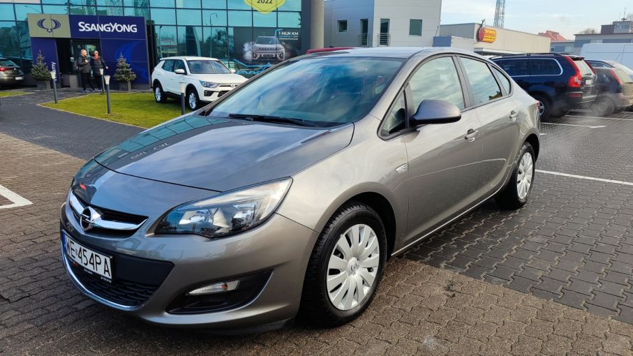 Opel Astra IV 1.4T 140KM Sedan Serwis ASO Salon PL Gwarancja rej. 2017rok 4