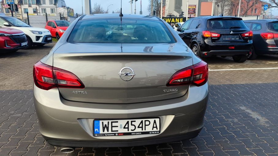 Opel Astra IV 1.4T 140KM Sedan Serwis ASO Salon PL Gwarancja rej. 2017rok 9