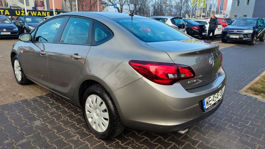 Opel Astra IV 1.4T 140KM Sedan Serwis ASO Salon PL Gwarancja rej. 2017rok 10