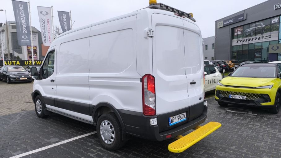 Ford Transit L2H2 2,0 TDCI 131KM, webasto, niski przebieg, Vat23% 8