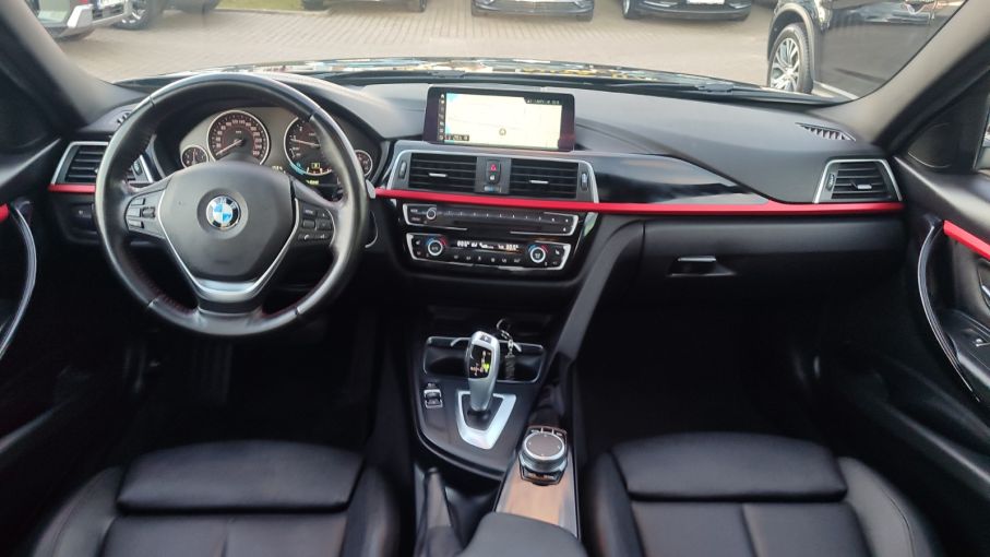 BMW 330i xdrive Shadow Line Navi Kamera Skóra Serwis 21