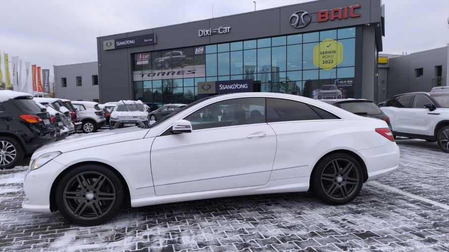 Mercedes E250 Coupe Salon PL AMG pakiet Skóra xenon navi rej.2013 Serwis 4