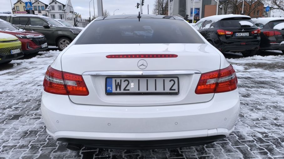 Mercedes E250 Coupe Salon PL AMG pakiet Skóra xenon navi rej.2013 Serwis 11