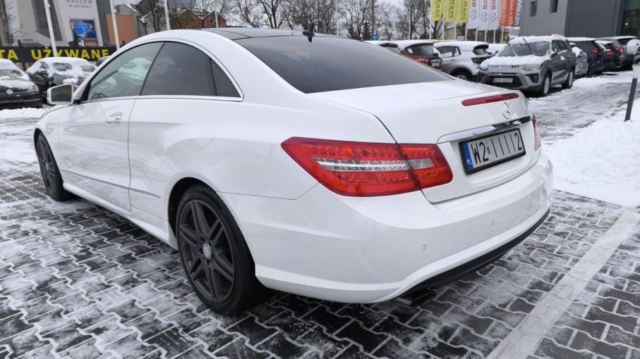 Mercedes E250 Coupe Salon PL AMG pakiet Skóra xenon navi rej.2013 Serwis 12