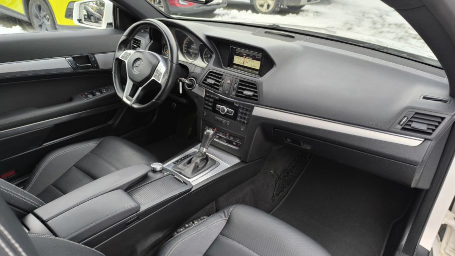 Mercedes E250 Coupe Salon PL AMG pakiet Skóra xenon navi rej.2013 Serwis 18