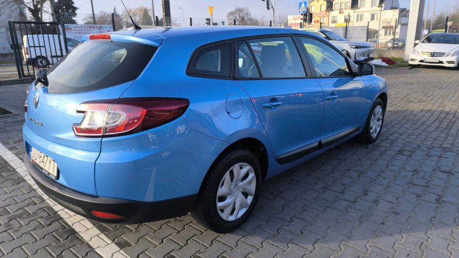 RENAULT MEGANE KOMBI 1,6 16V 110 KM 8