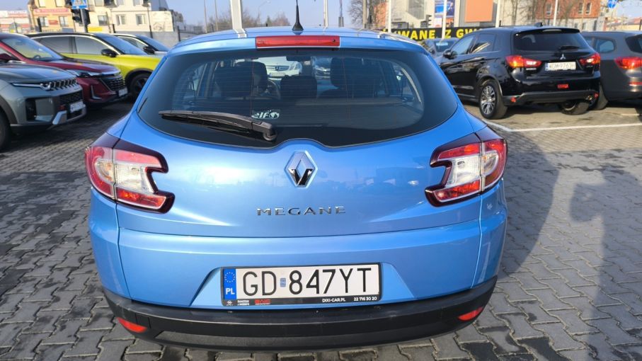 RENAULT MEGANE KOMBI 1,6 16V 110 KM 9