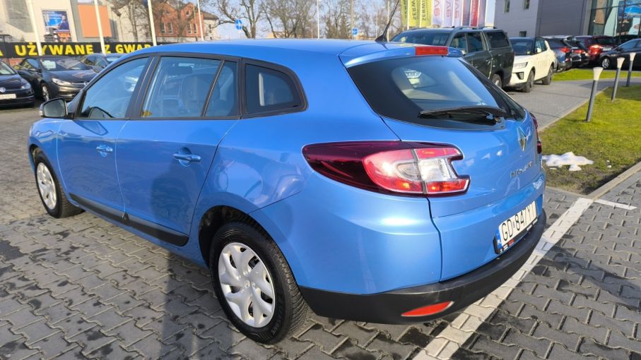 RENAULT MEGANE KOMBI 1,6 16V 110 KM 10