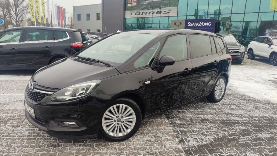 Opel Zafira C FL 1,4 Turbo 140KM, 7 osób, kamera, Navi