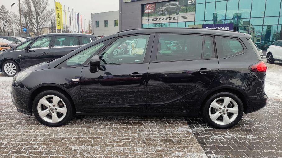 Opel Zafira C  1,4 Turbo 140KM,  pakiet zimowy , Niski Przebieg 2