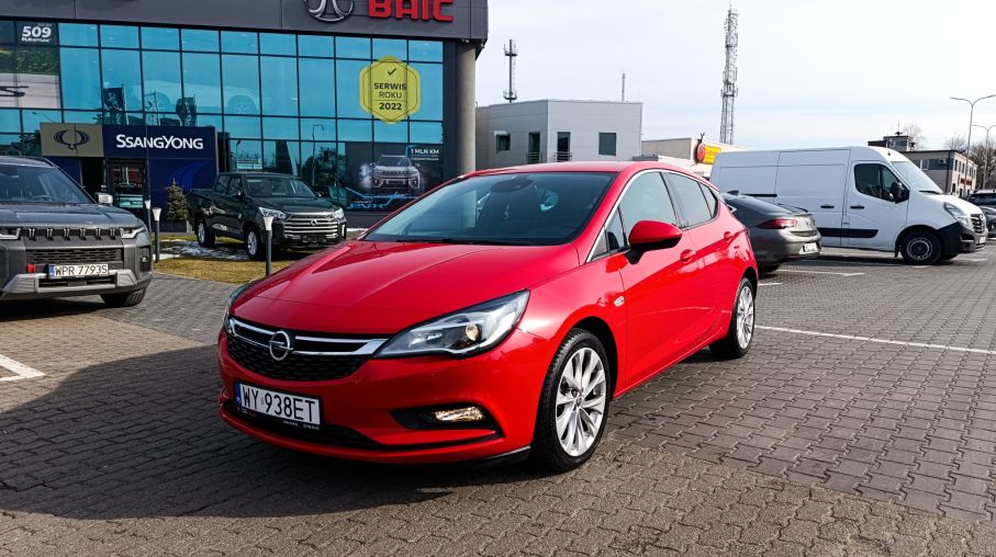 Opel Astra V Dynamic  1,4 Turbo 150 kM Automat 3