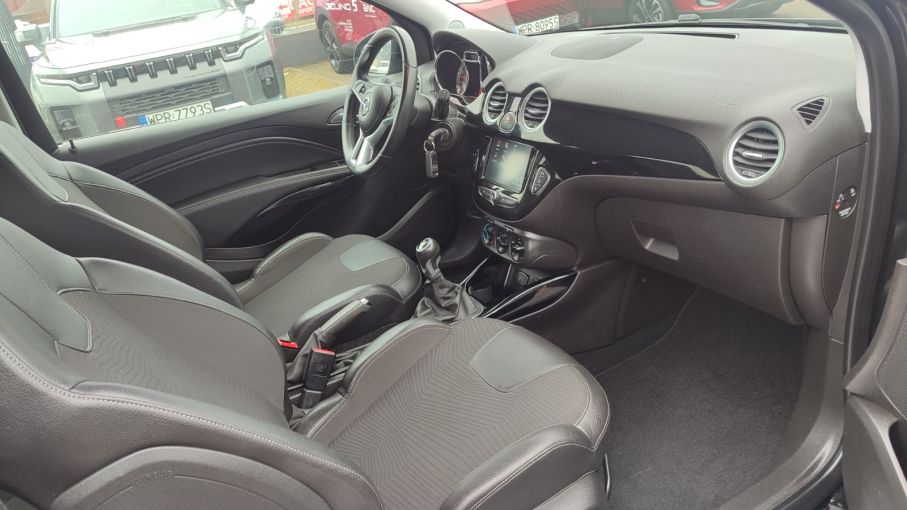 Opel Adam Black Edition 1,4 benzyna 90KM Niski Przebieg 17