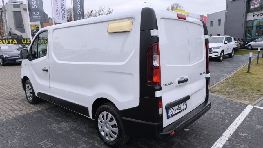 Renault Trafic  L2H1 1,6 CDTI 120KM   Bezwypadkowy 8