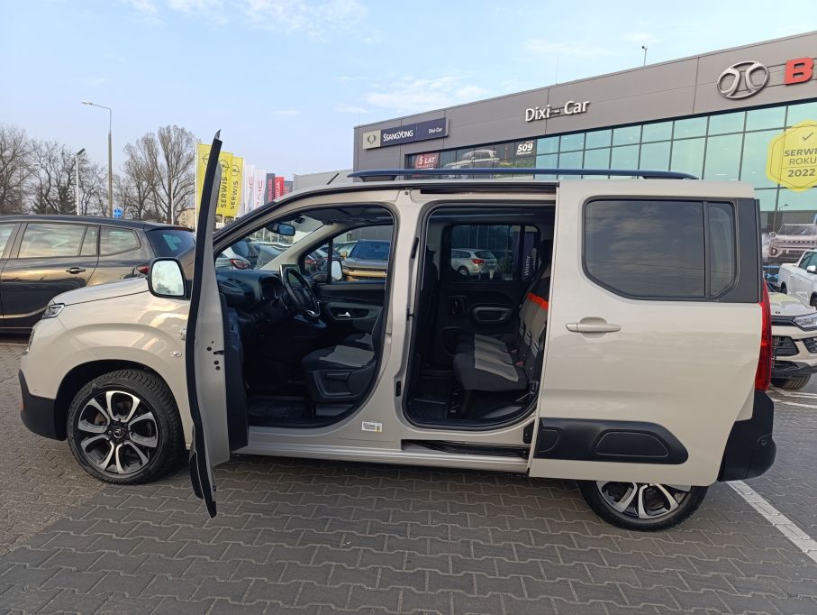 Berlingo Multispace  XTR 1,5 hdi 130 kM Salon 10